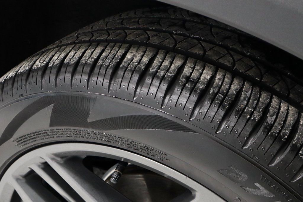 Certified 2025 Ford Explorer ST image 19