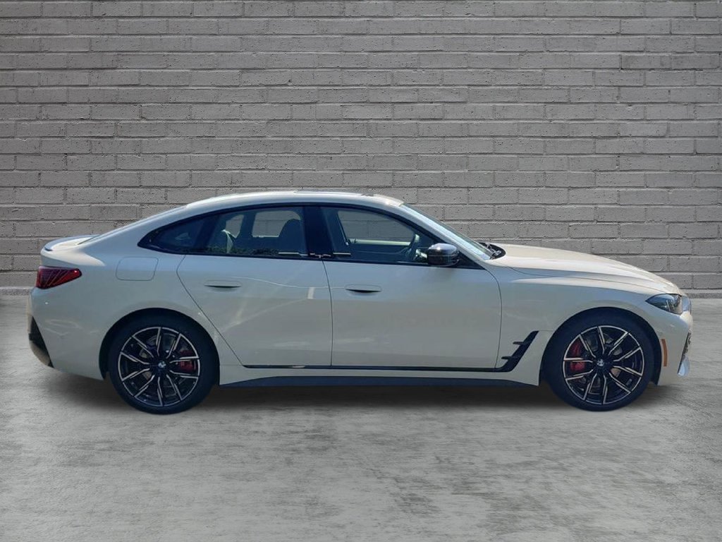 New 2026 BMW 430i xDrive w/ M Sport Package AWD/4WD image 3