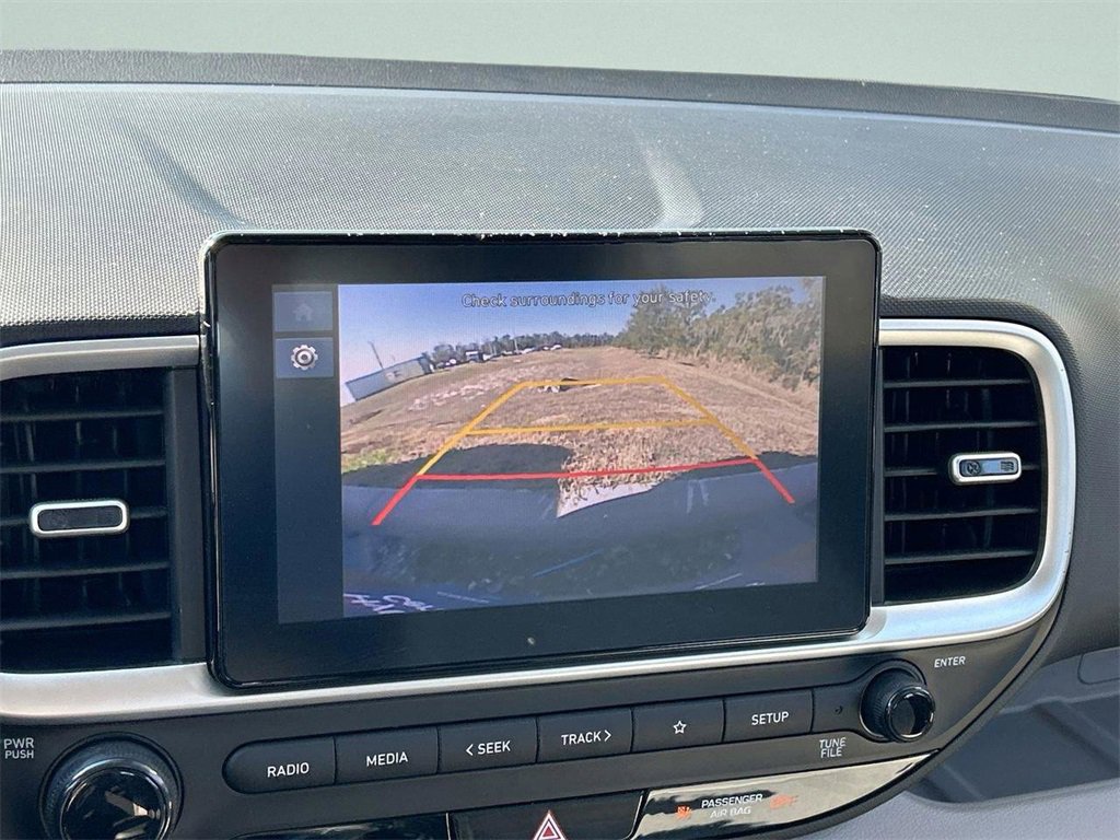 Certified 2024 Hyundai Venue SEL image 16
