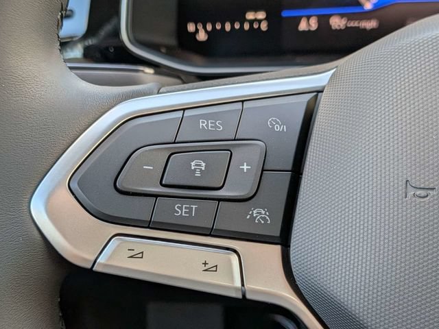 New 2027 Volkswagen Jetta SE FWD image 25
