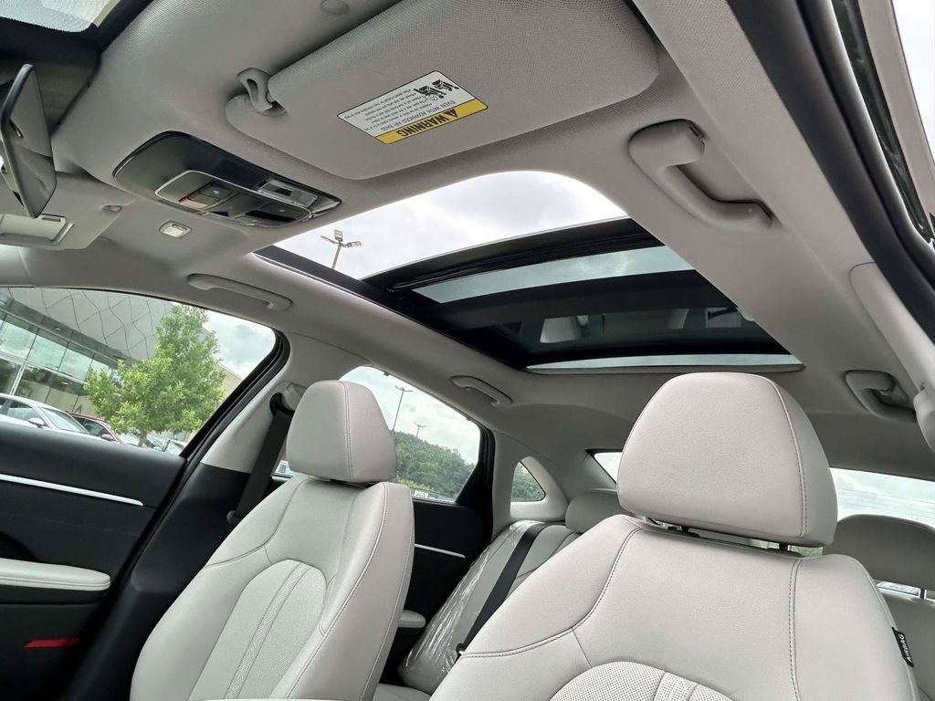 New 2026 Hyundai Sonata Limited FWD image 17