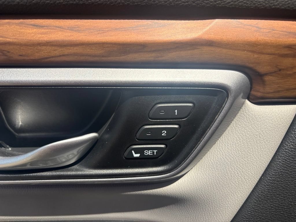 Certified 2017 Honda CR-V Touring image 14