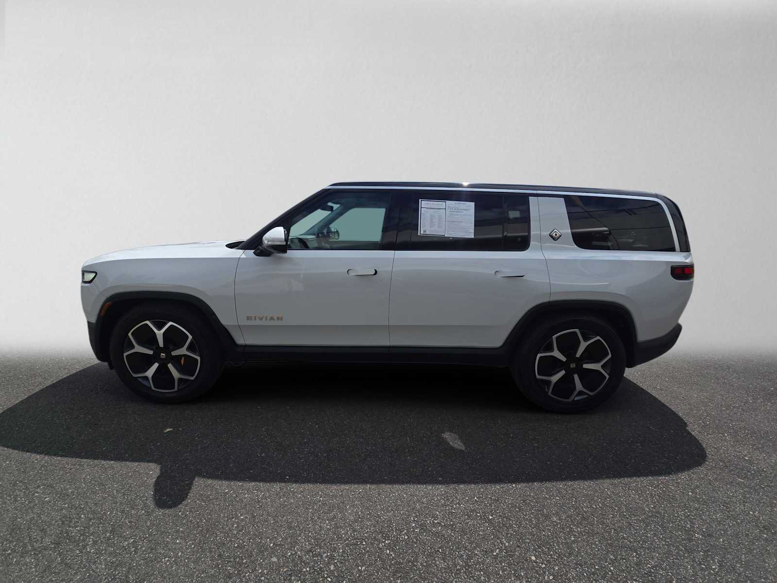 Used 2024 Rivian R1S Adventure AWD/4WD image 6