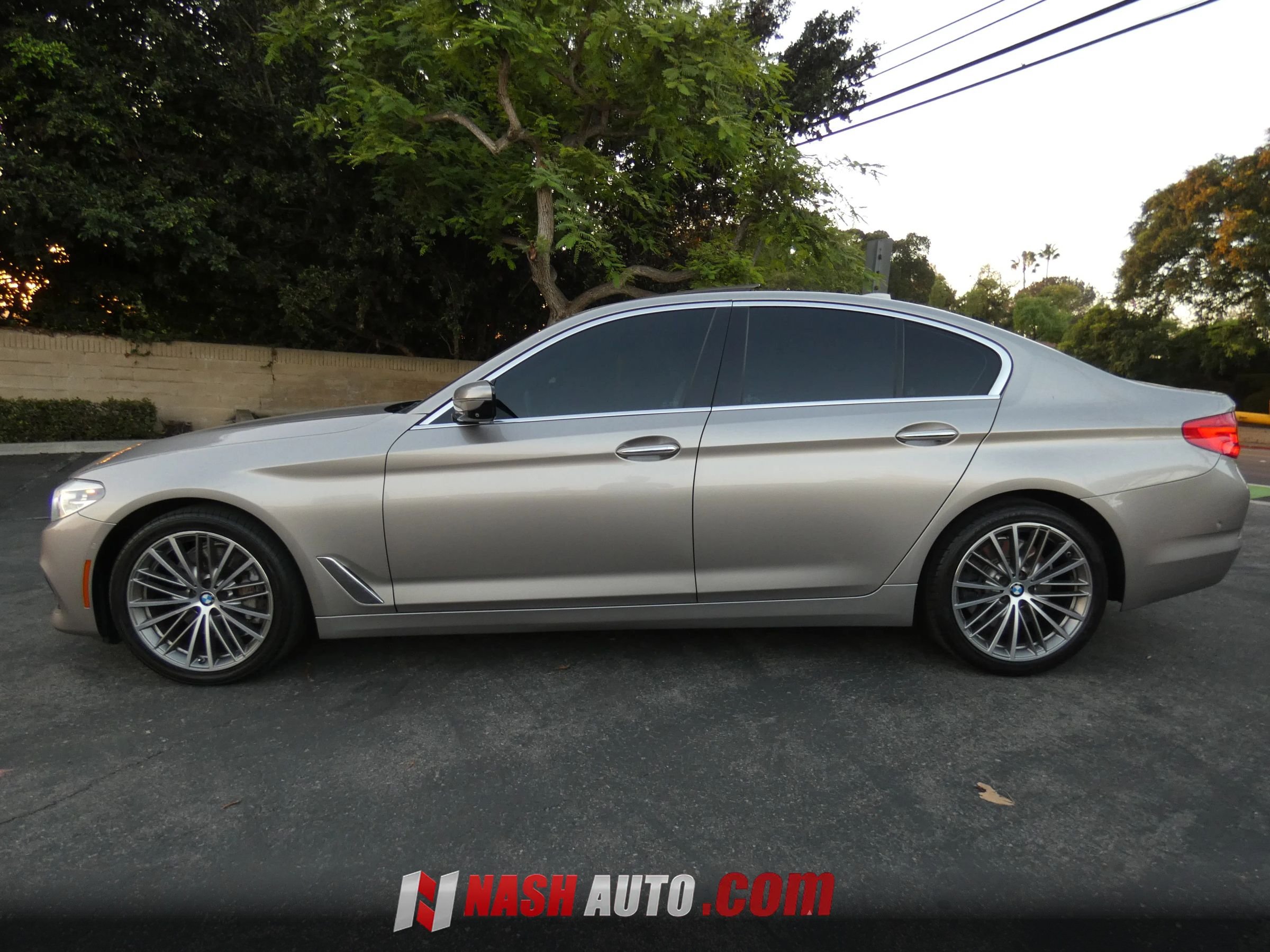 Used 2018 BMW 540i RWD image 13