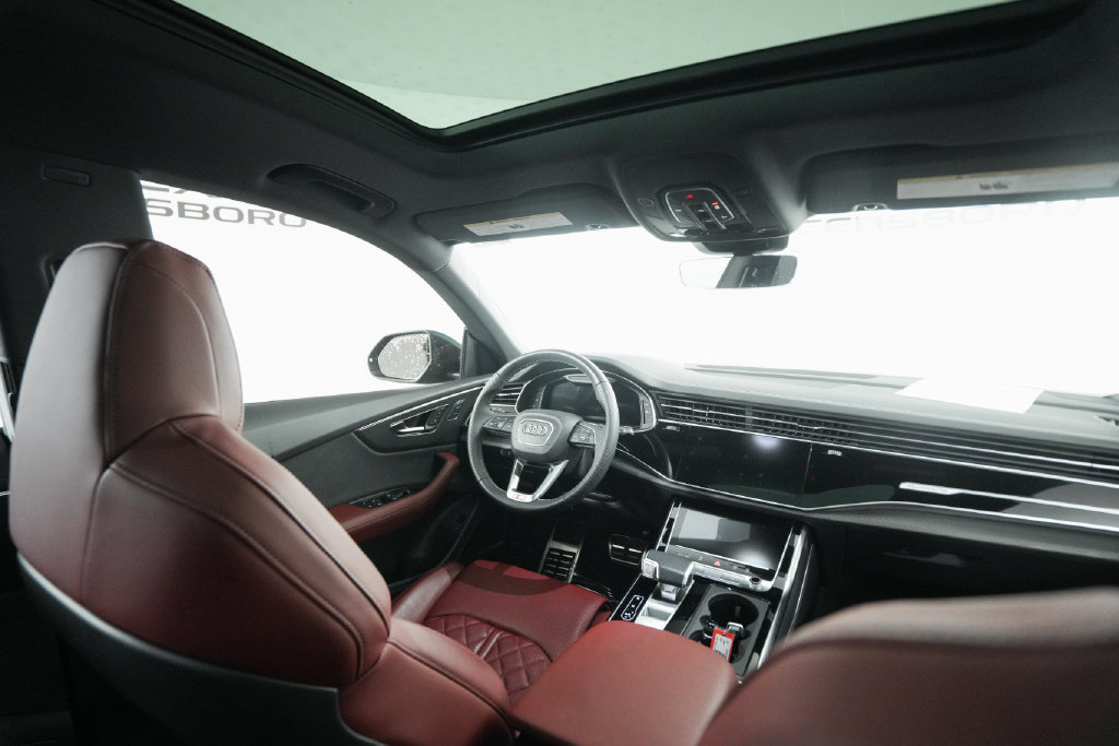 Used 2024 Audi SQ8 Prestige AWD/4WD image 16