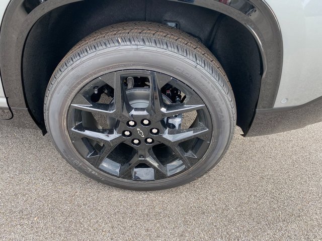 New 2026 Chevrolet Traverse RS w/ LPO, Floor Liner Package image 10