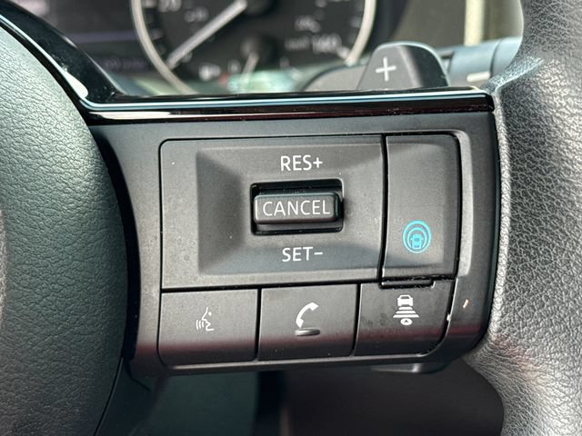 Used 2023 Nissan Rogue SV FWD image 25