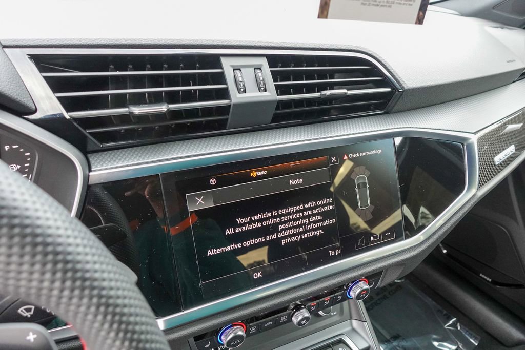 Used 2025 Audi Q3 2.0T Premium Plus w/ Premium Plus Package image 22