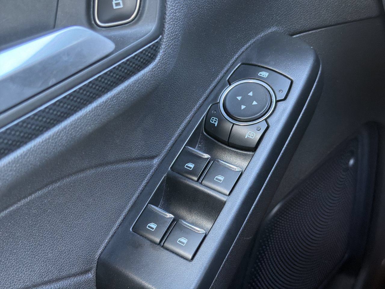 Used 2024 Ford Escape ST-Line AWD/4WD image 11