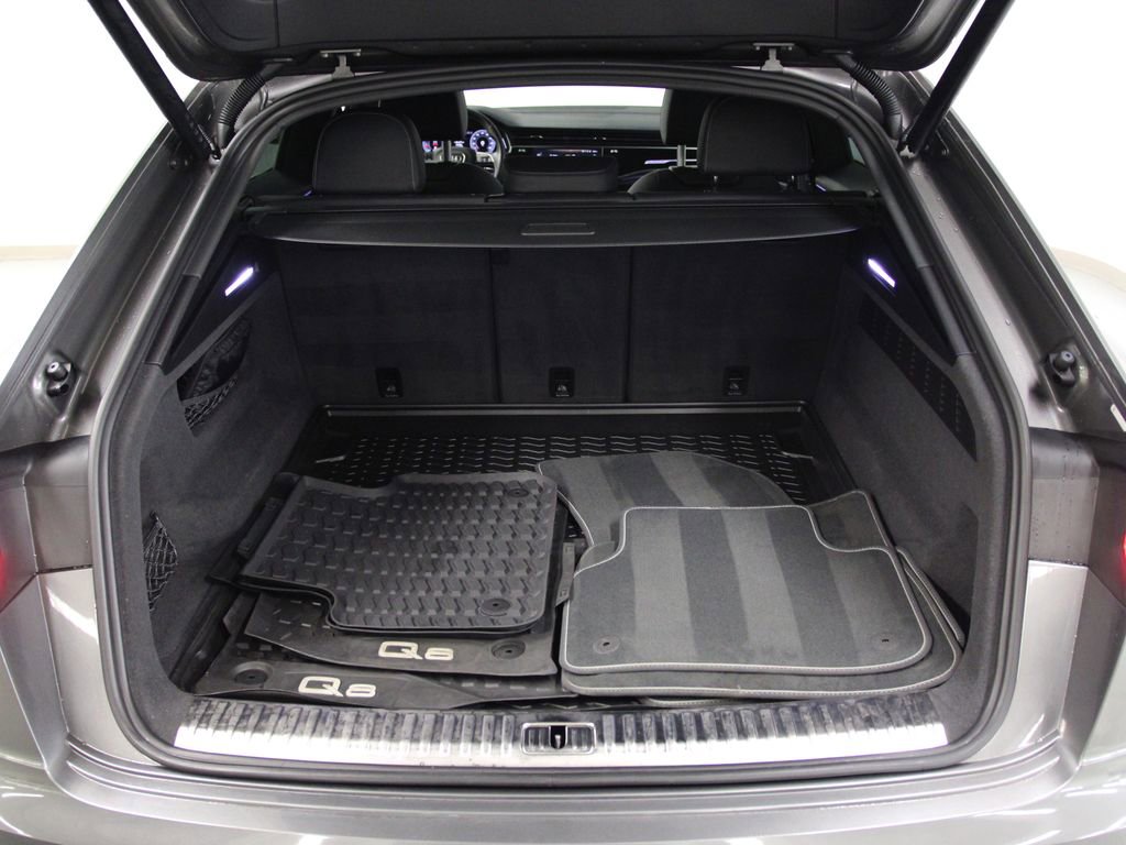Used 2019 Audi Q8 Premium Plus w/ Premium Plus image 25