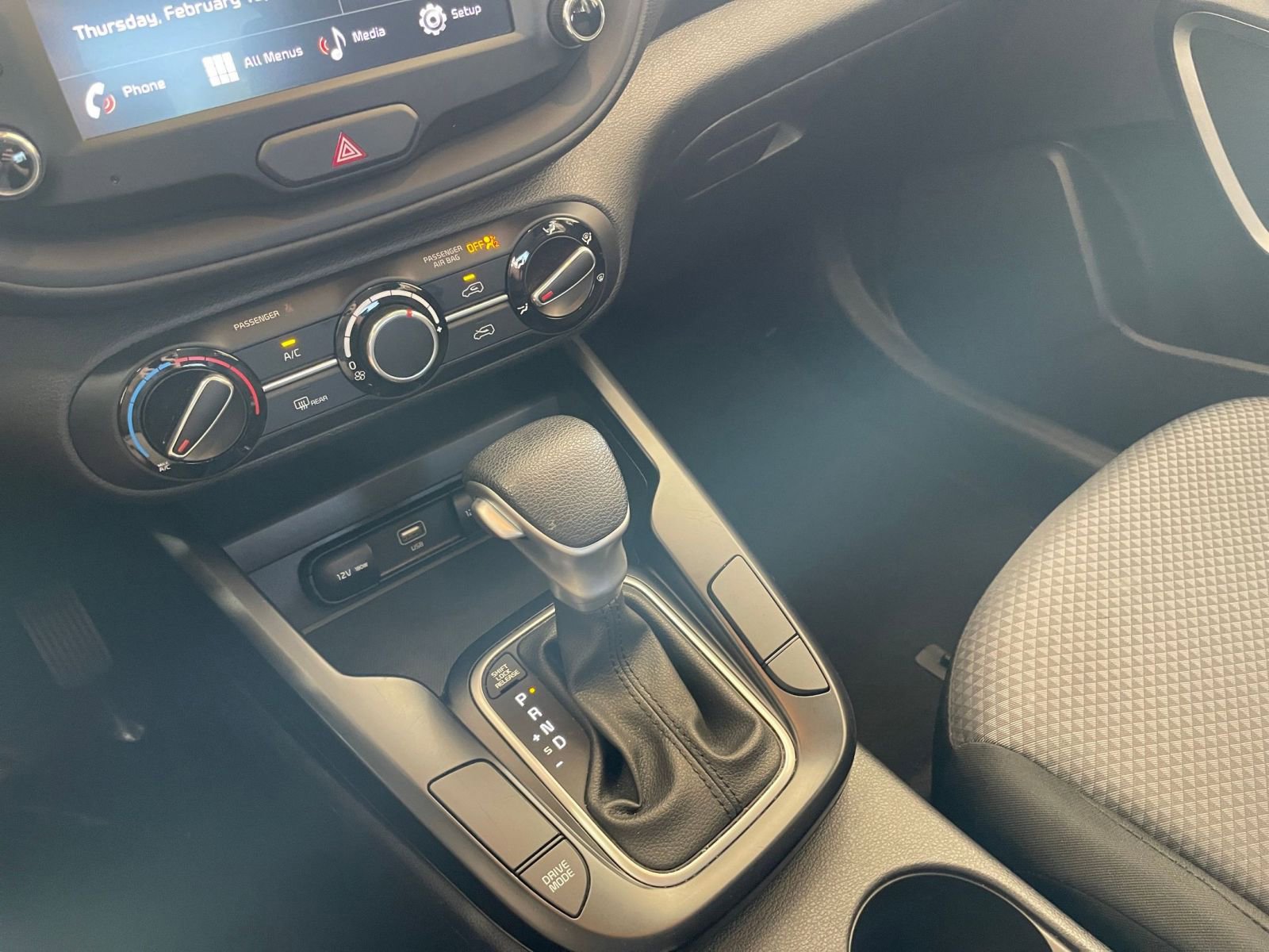 Used 2025 Kia Soul LX w/ LX Technology Package image 36