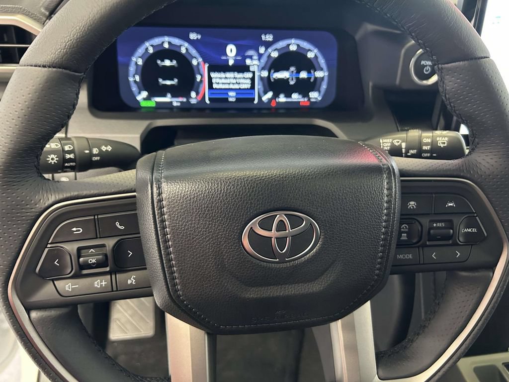 Used 2026 Toyota 4Runner Limited AWD/4WD image 22