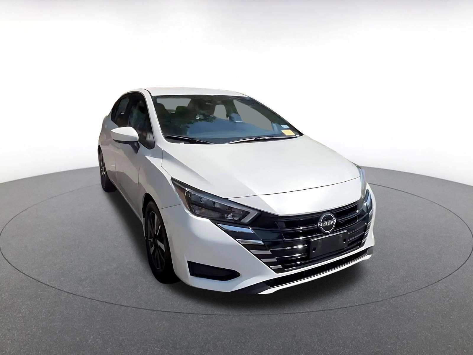 Used 2025 Nissan Versa SV w/ Trunk Package image 3