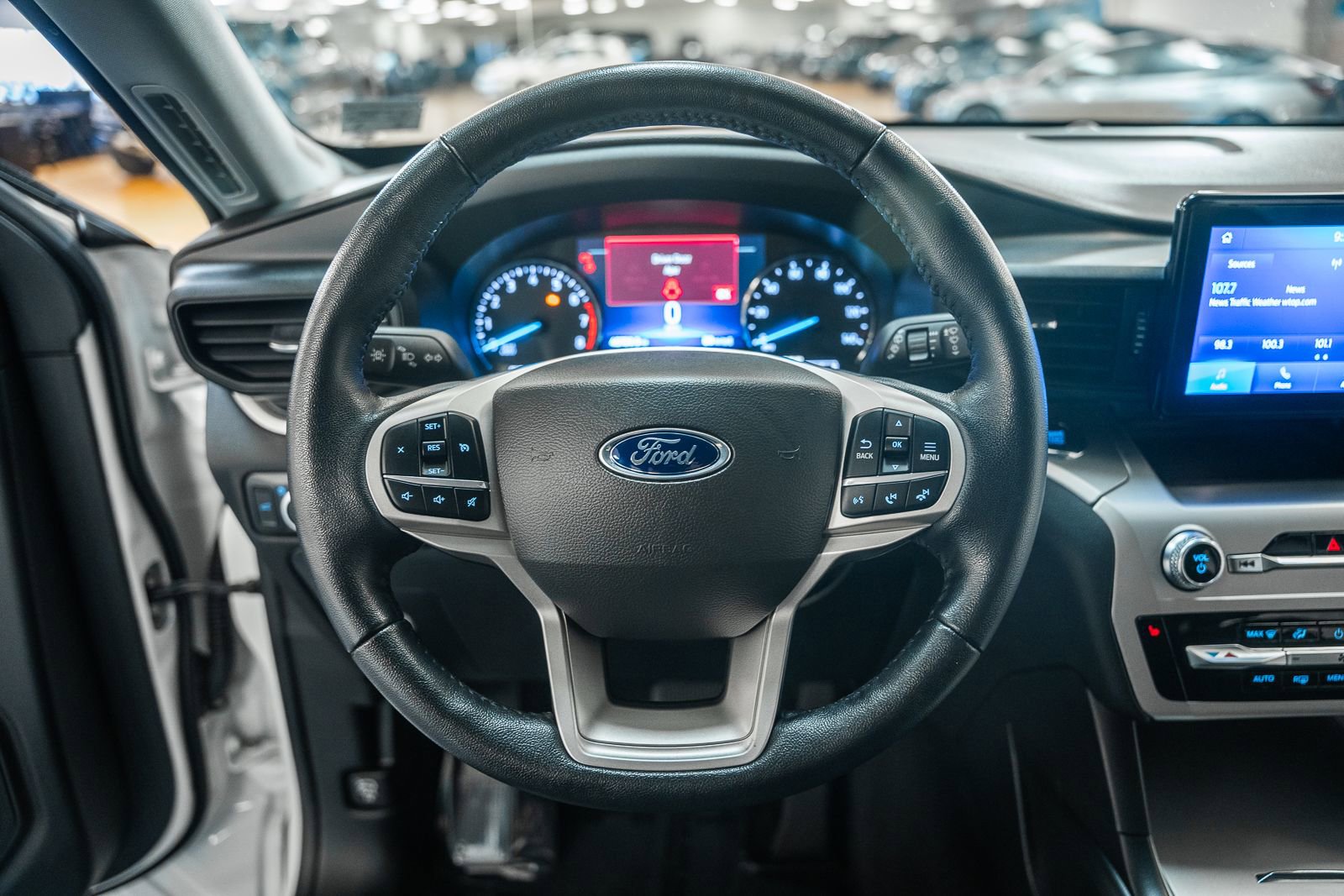 Certified 2022 Ford Explorer XLT image 33