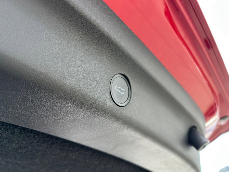 Used 2022 Tesla Model Y Performance image 56