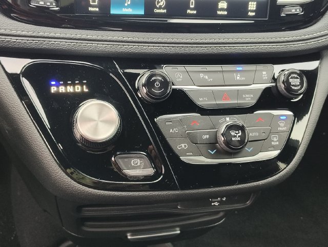 New 2026 Chrysler Pacifica Select w/ S Appearance Package FWD image 22