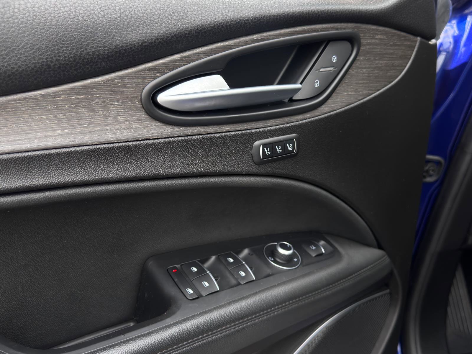 Used 2022 Alfa Romeo Stelvio Ti image 15