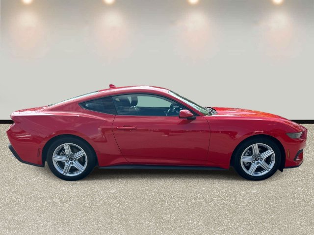 Certified 2026 Ford Mustang Coupe RWD image 4