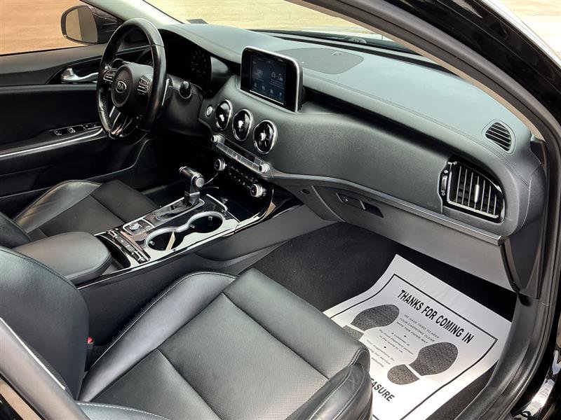 Used 2018 Kia Stinger RWD image 35