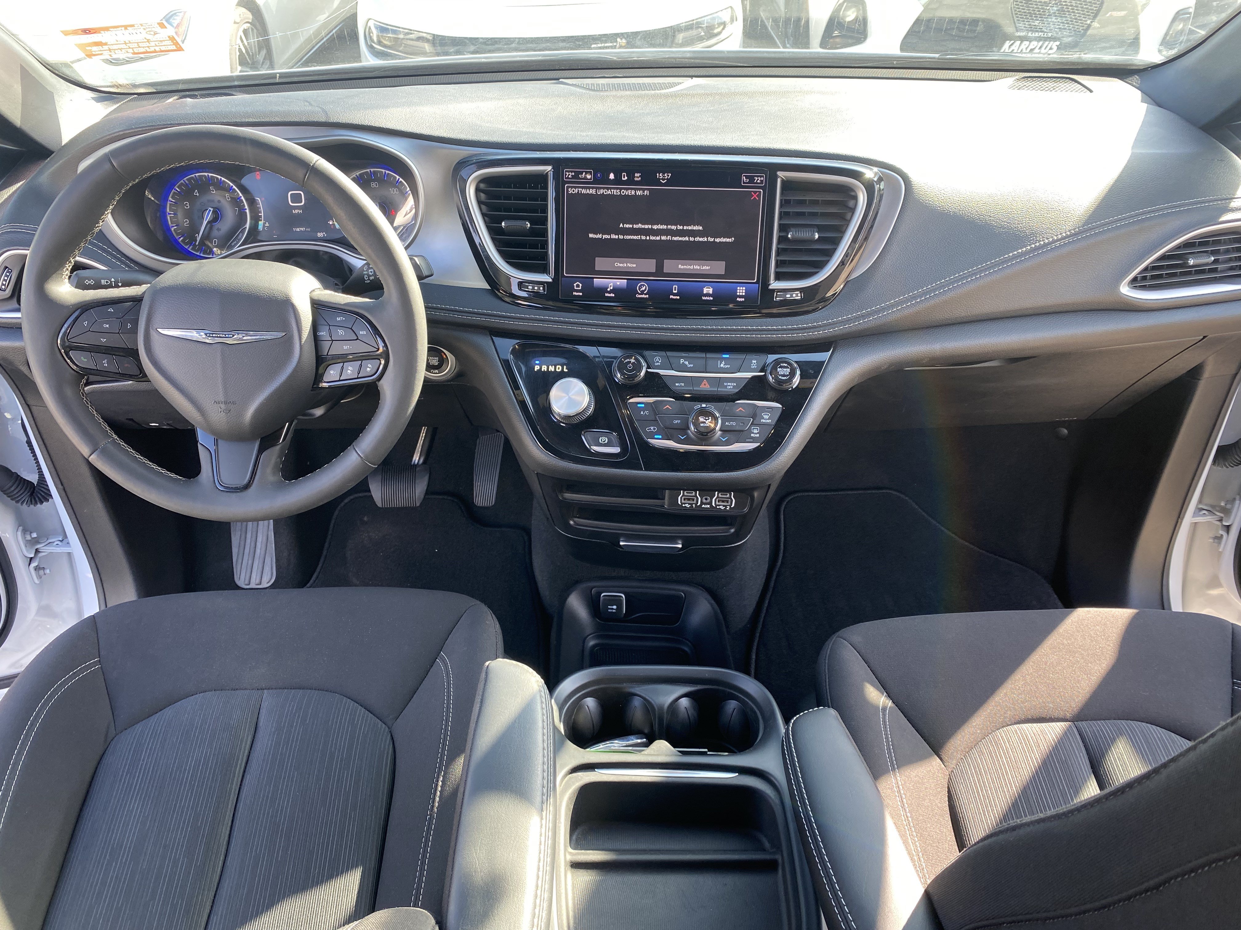 Used 2024 Chrysler Pacifica Touring FWD image 20