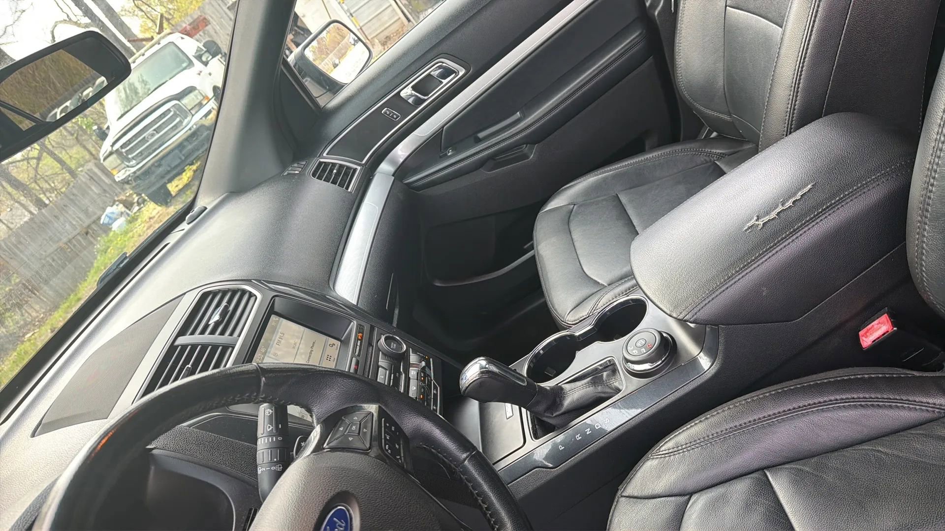 Used 2017 Ford Explorer XLT w/ Equipment Group 202A image 38
