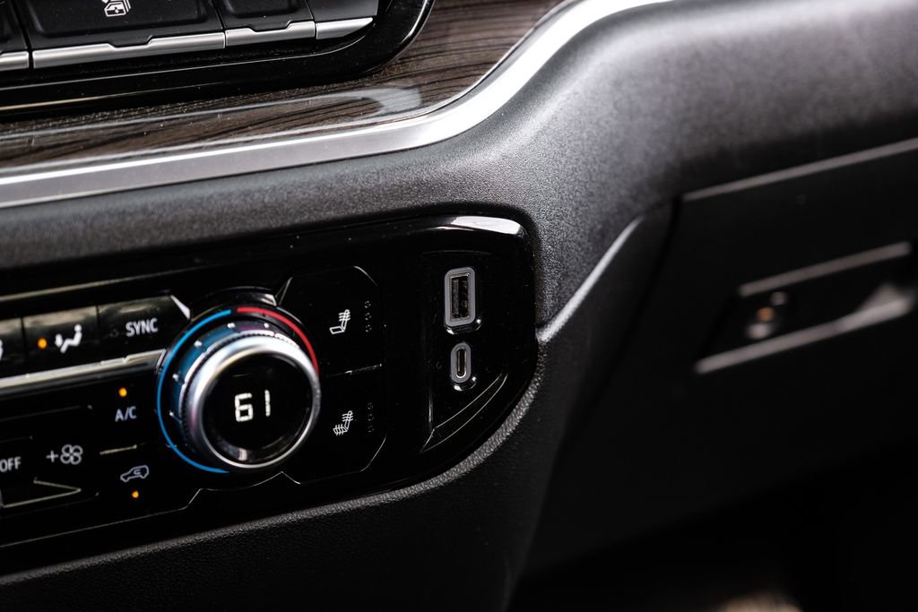 Used 2023 GMC Sierra 1500 Elevation image 25