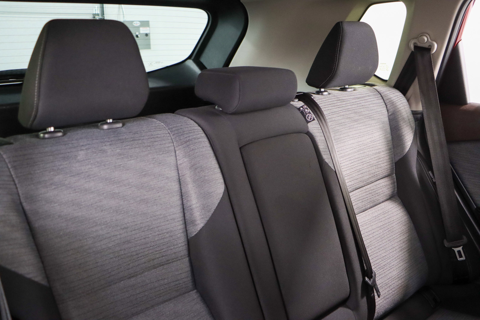 Used 2023 Nissan Rogue SV image 27