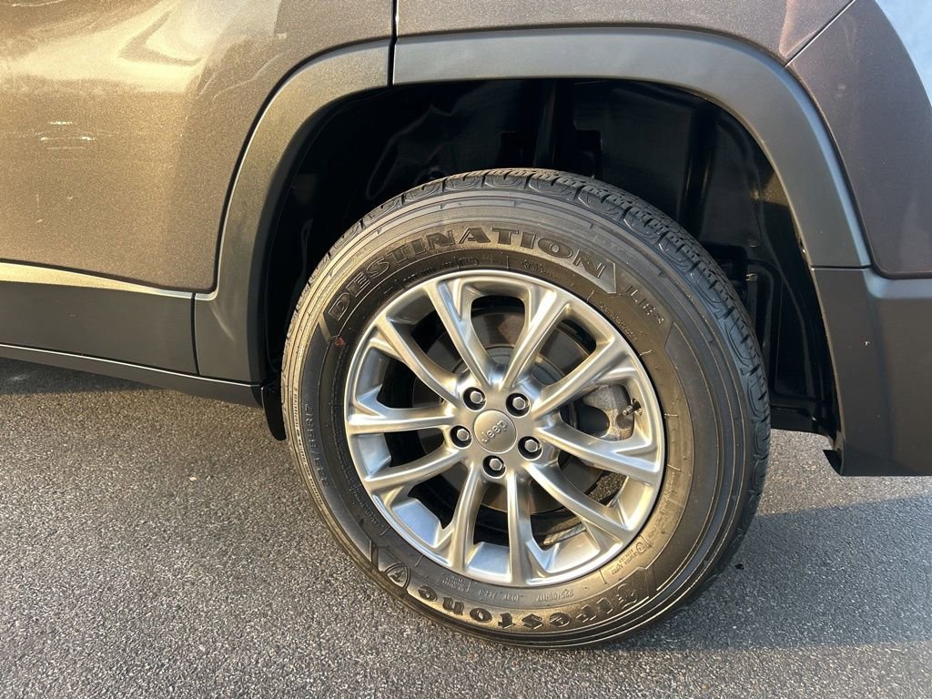 Used 2022 Jeep Cherokee Latitude Lux image 34