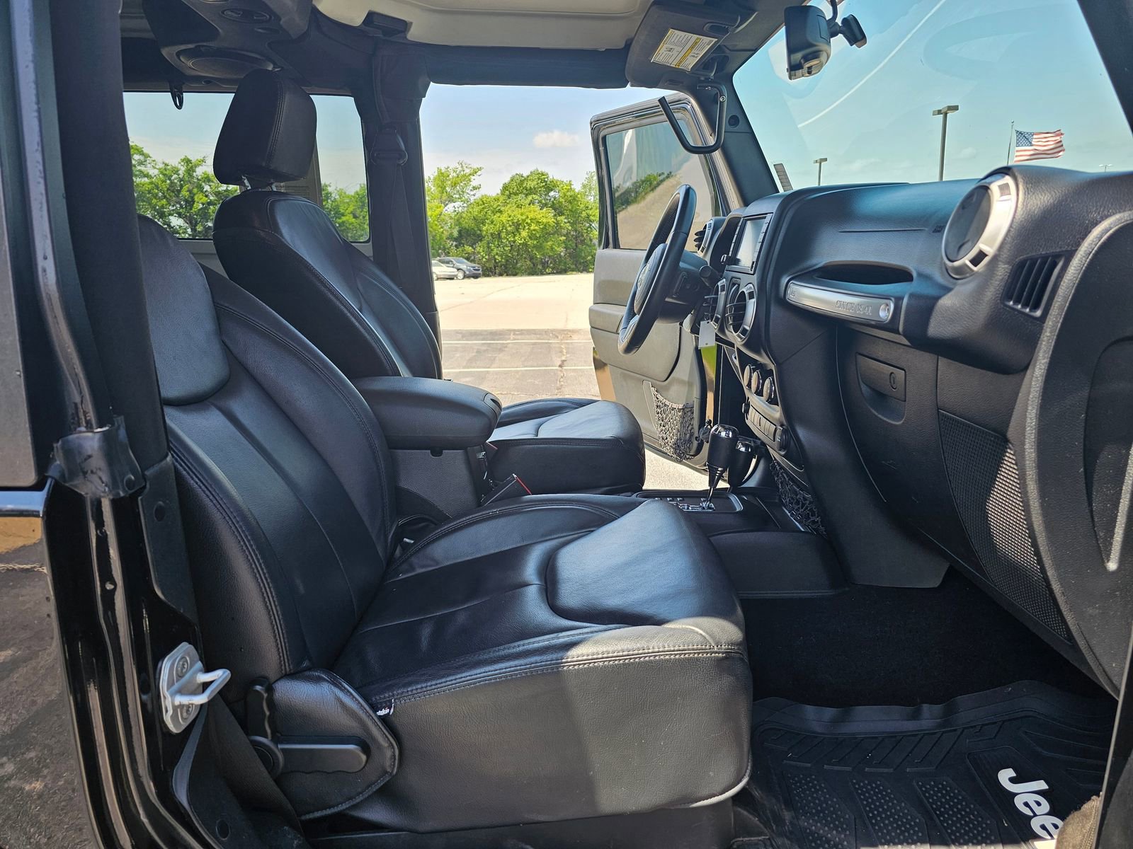 Used 2013 Jeep Wrangler Rubicon w/ PWR Convenience Group AWD/4WD image 24