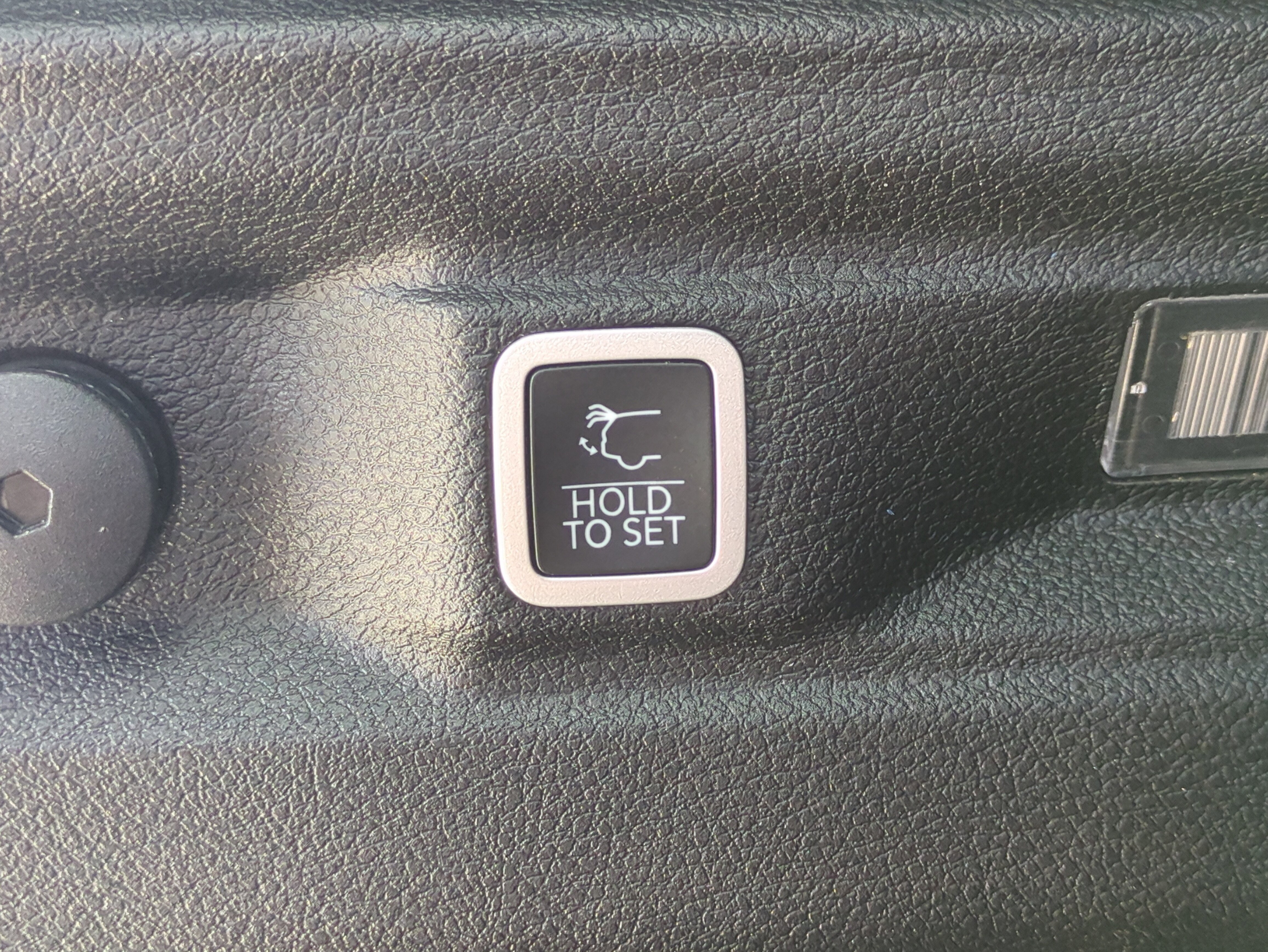 Certified 2023 Jeep Grand Cherokee L Altitude image 14