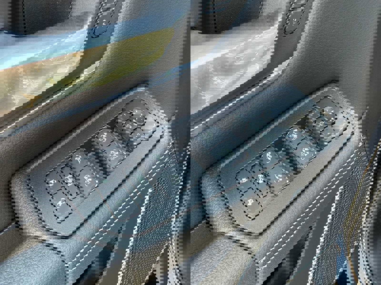 New 2026 RAM 1500 Laramie w/ Sport Appearance Package image 9