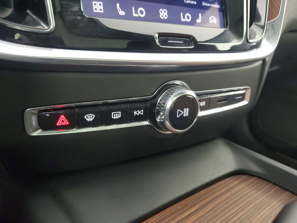 Used 2025 Volvo V60 B5 Cross Country Plus AWD/4WD image 31