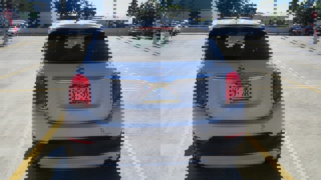 Used 2016 FIAT 500X Easy image 8