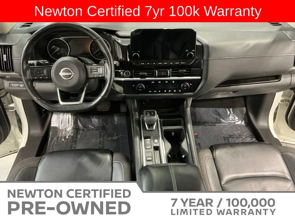 Used 2023 Nissan Pathfinder SL w/ Black Appearance Package FWD image 13