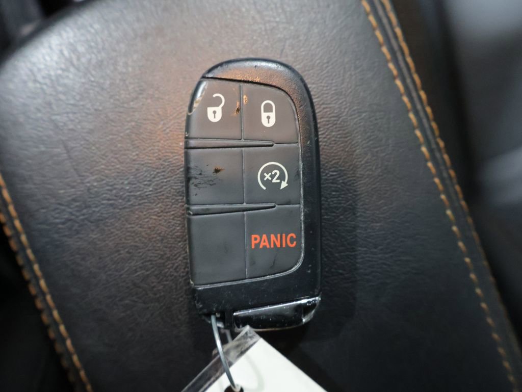 Used 2020 Jeep Compass Limited AWD/4WD image 24