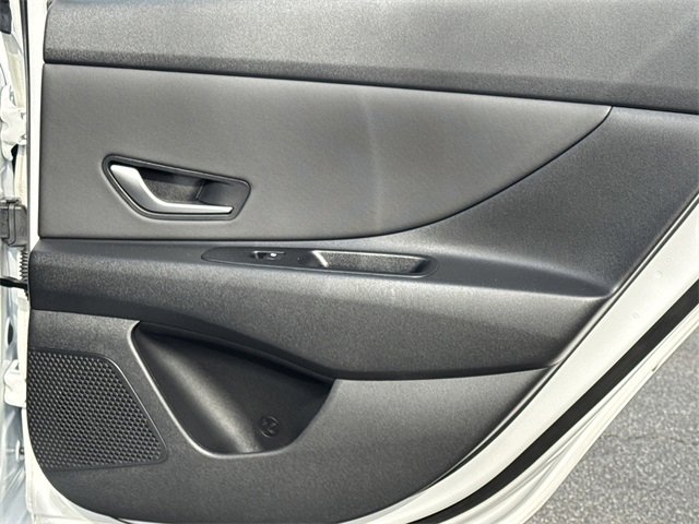 Certified 2025 Hyundai Elantra SEL image 16