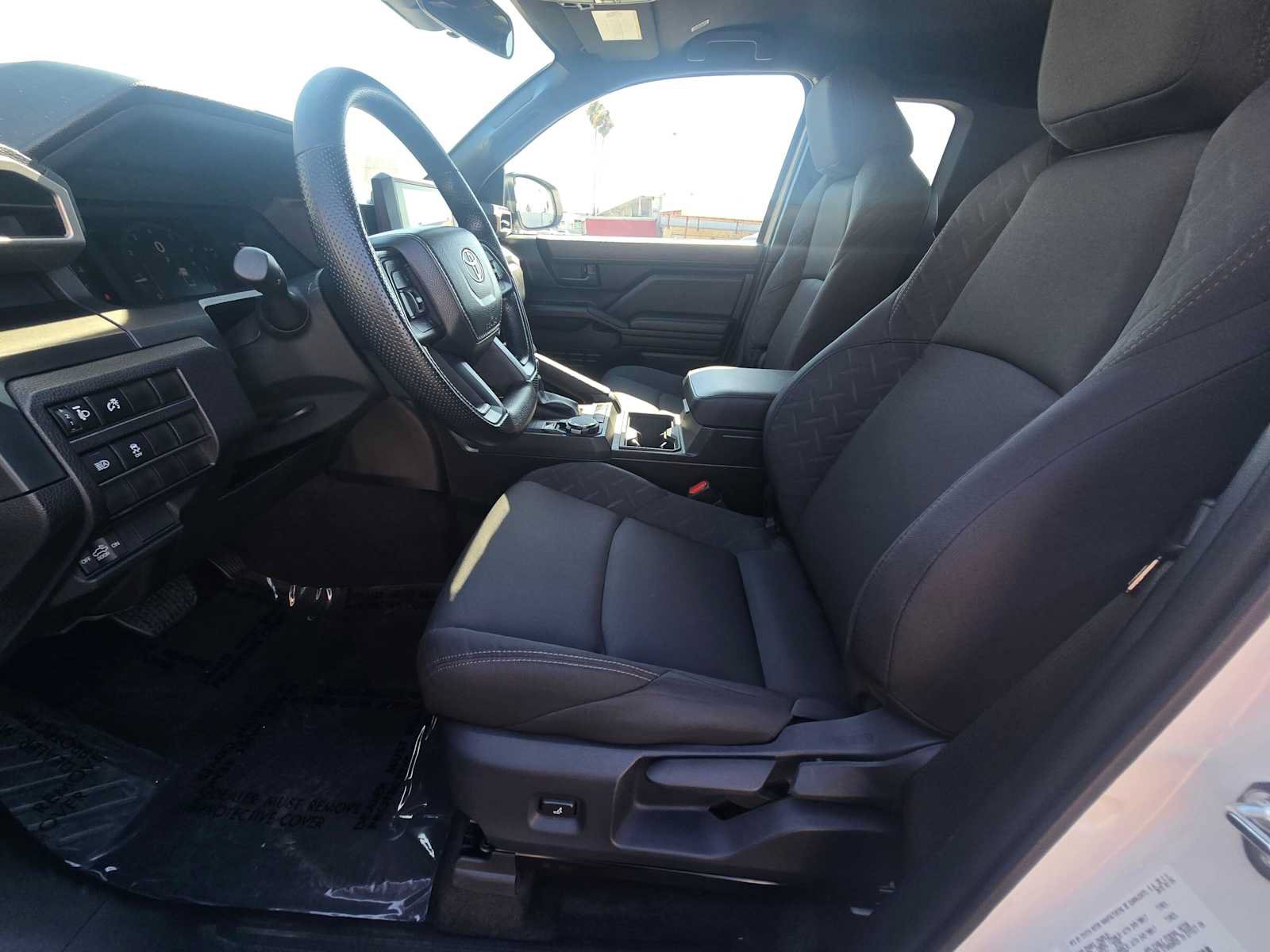 Used 2026 Toyota Tacoma SR w/ SR Upgrade Package AWD/4WD image 17