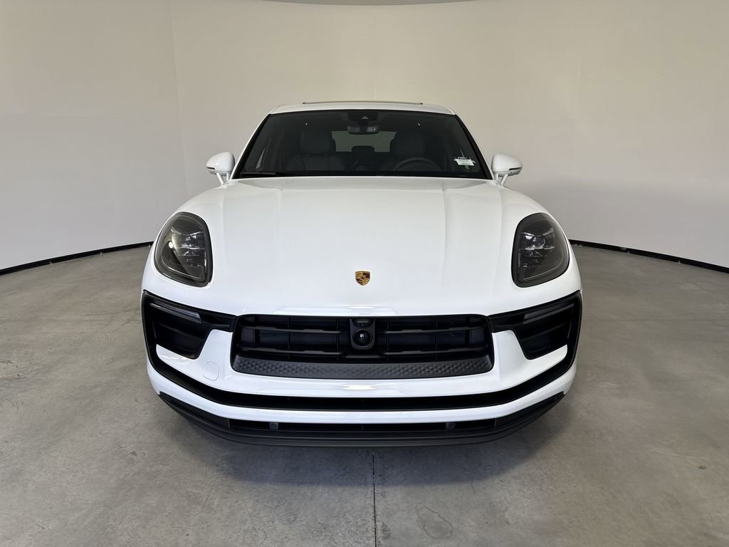 New 2026 Porsche Macan AWD/4WD image 10