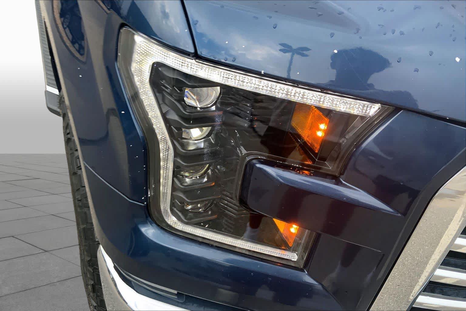 Used 2015 Ford F150 XLT w/ Equipment Group 302A Luxury AWD/4WD image 28