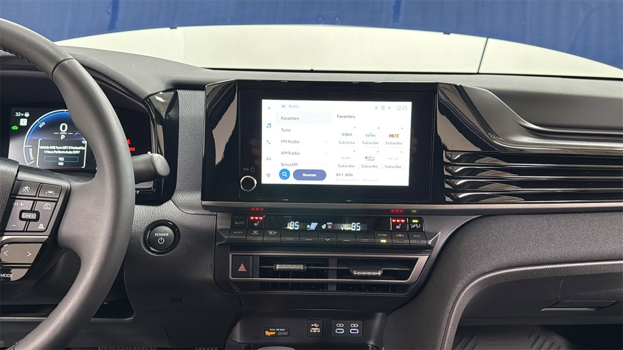 Certified 2025 Toyota Camry LE image 10