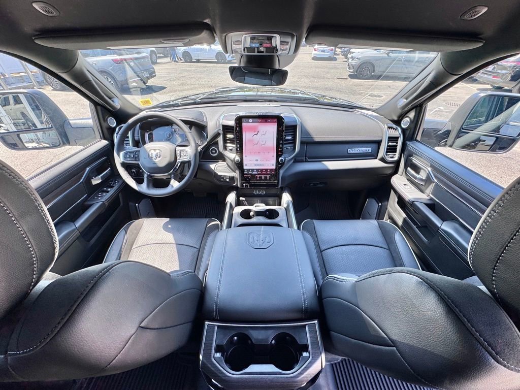 New 2025 RAM 2500 Laramie AWD/4WD image 24