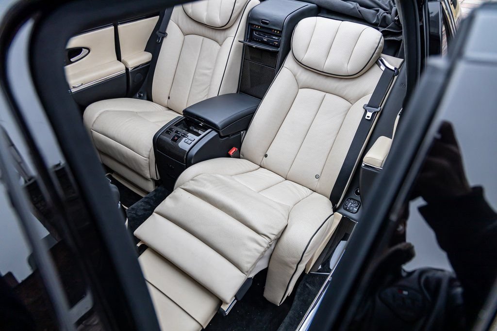 Used 2009 Maybach 62 S RWD image 70