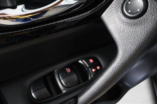 Used 2020 Nissan Rogue SL w/ Premium Package image 12