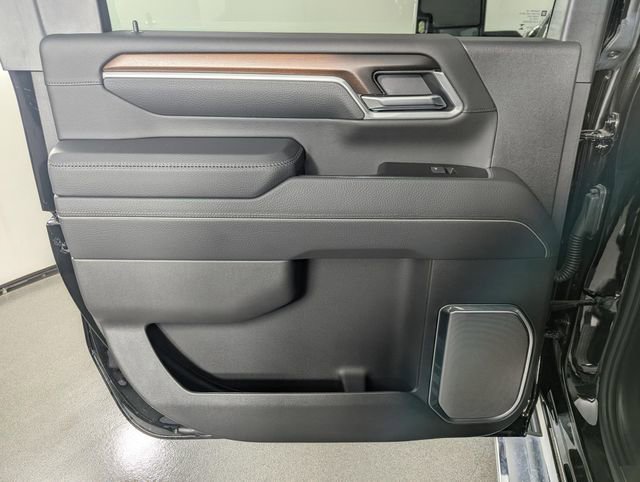 Used 2025 GMC Sierra 2500 Denali w/ Technology Package AWD/4WD image 22