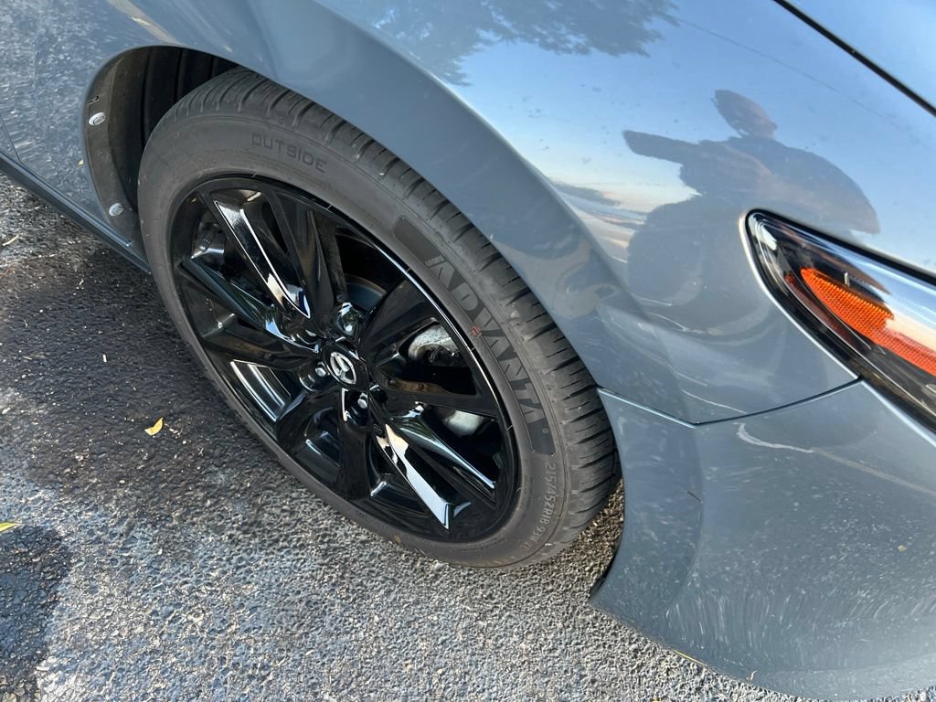Used 2022 MAZDA MAZDA3 s AWD/4WD image 4