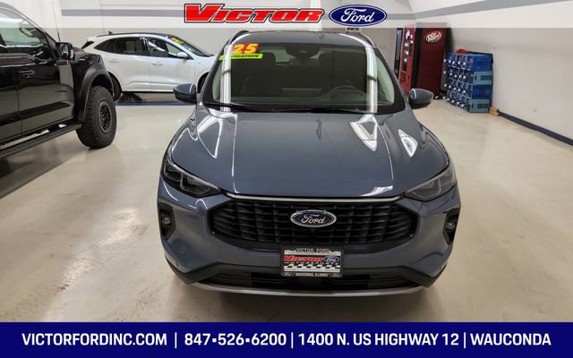 Used 2025 Ford Escape Platinum w/ Premium Technology Package image 6