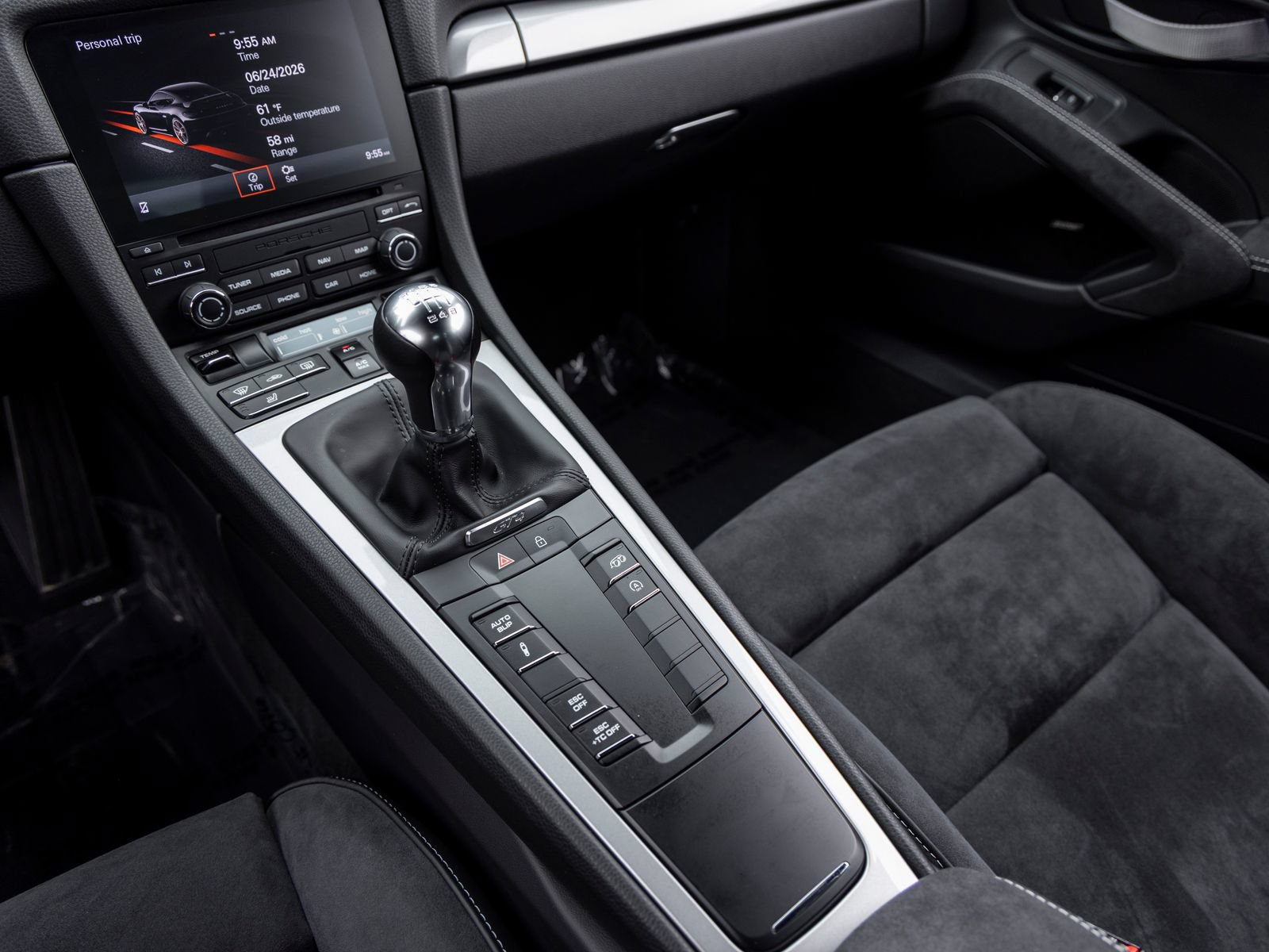 Certified 2020 Porsche 718 Cayman GT4 RWD image 51