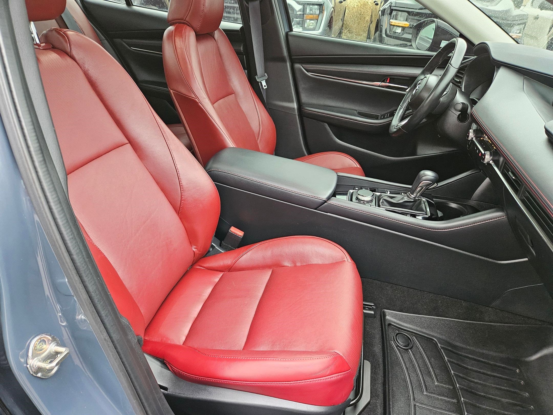 Used 2023 MAZDA MAZDA3 s image 36