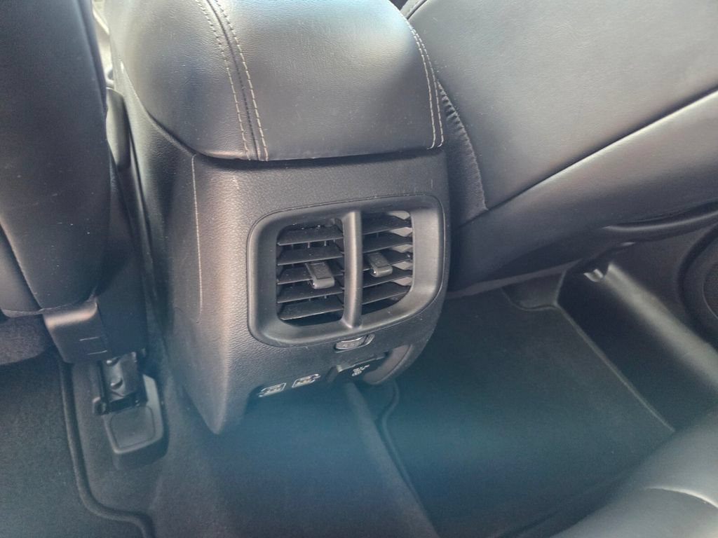 Used 2021 Jeep Cherokee Latitude Lux w/ Comfort/Convenience Group AWD/4WD image 8