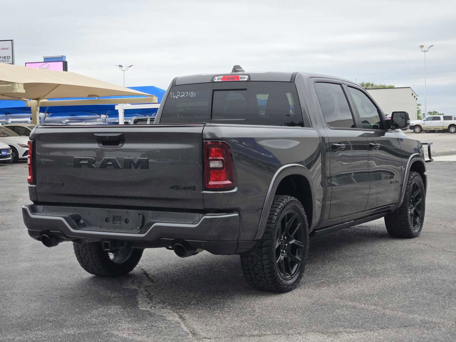 Used 2025 RAM 1500 Laramie w/ Night Edition AWD/4WD image 7